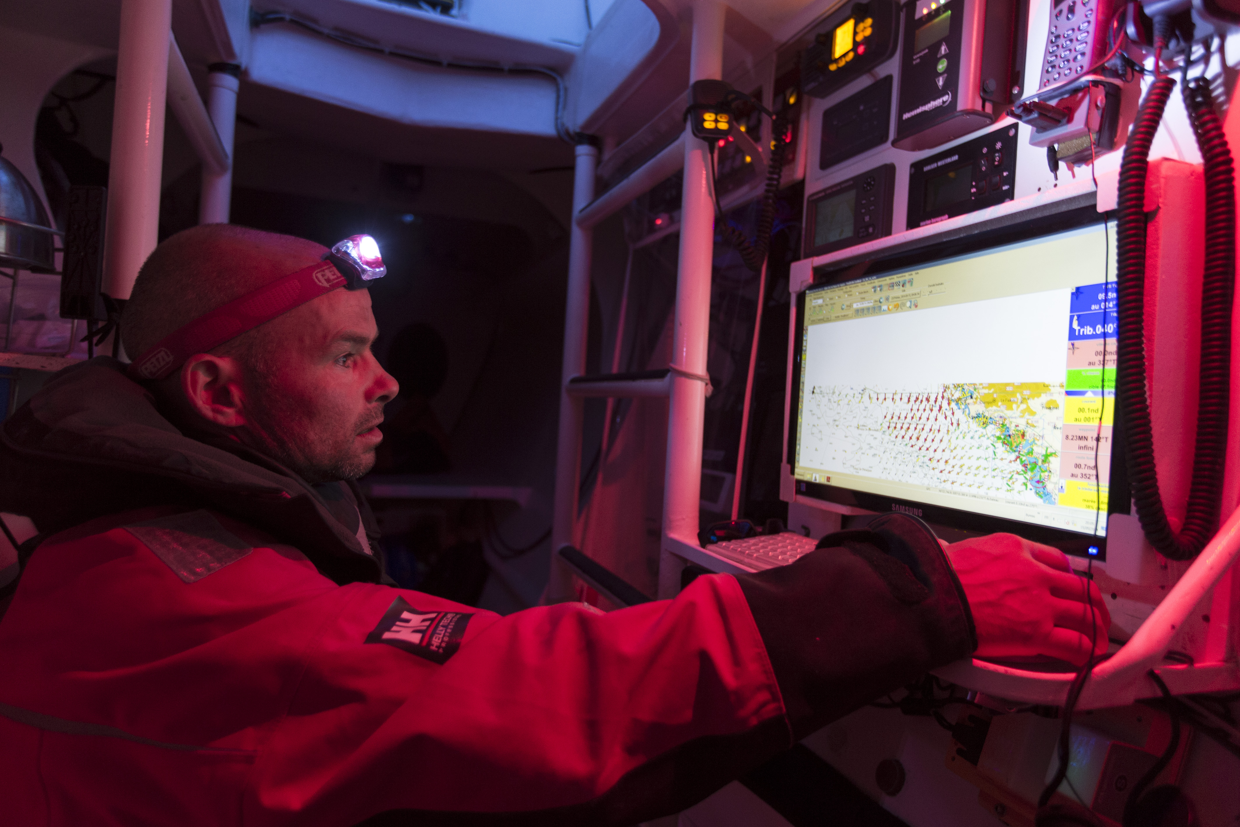 Baie de Quiberon le 15 mai 2014. Erwan le Roux (Fra), skipper du Multi 50 Fentrea-Cardinal, à l'entrainement en vue de la Route du Rhum 2014