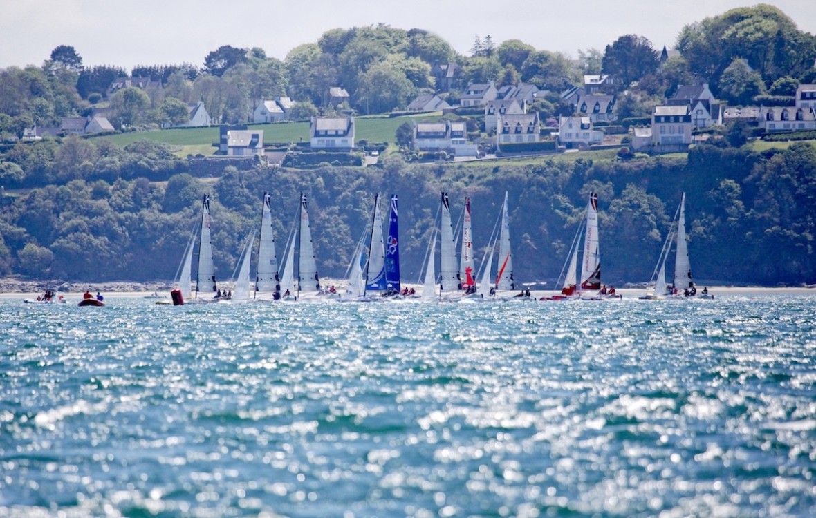 action, adrenalin, adventure, adventurer, Bay of Douarnenez, boat, Brittany, color, competition, crew, Diam 24, Diam 24 One Design, Douarnenez, Finistère, France, fun, future, Grand Prix Guyader, high performance, horizontal, marine, nautical, navigation, ocean, offshore, outdoor, racing, racing yacht, record, sail, sailboat, sailing, sailor, sea, sponsor, sponsoring, team, Tour de France à la Voile 2015, travel, trimaran, vision, voyage, VPLP, water, wind, yacht, yachting, yachtman, yachtmen