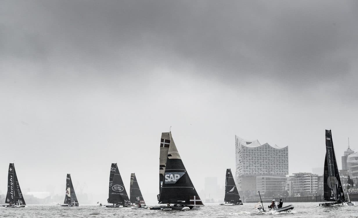 ESS, The Extreme Sailing Series 2017, Mutihull, GC32, Foiling Yacht, Sailing, Foiling, Yacht Racing, Day2, Hamburg, Germany, Stadium Racing