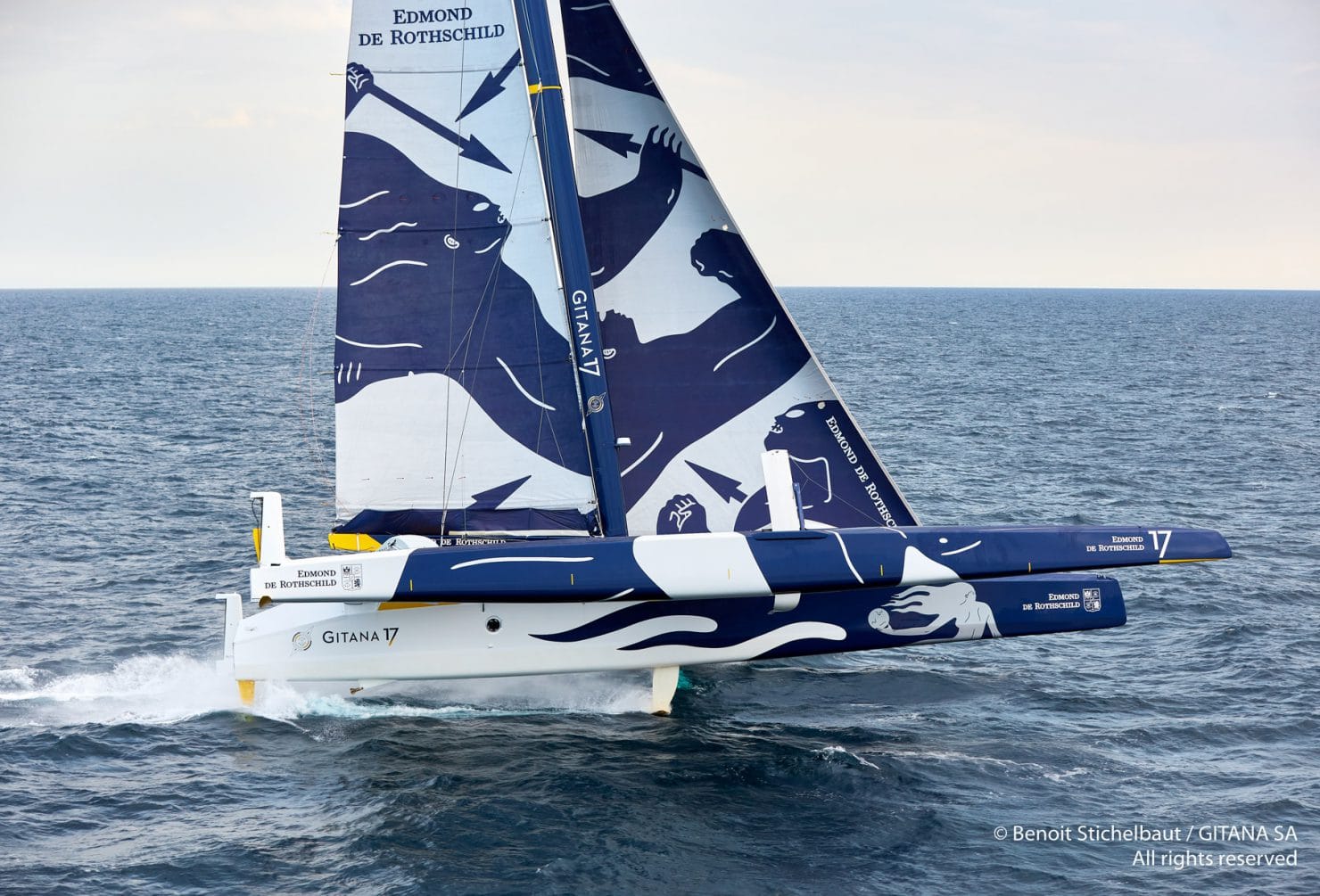 trimaran ultime edmond de rothschild